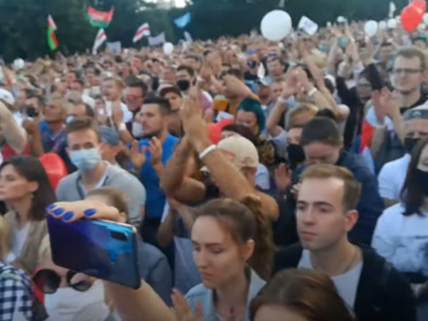 В Минске прошел митинг в поддержку соперницы Лукашенко